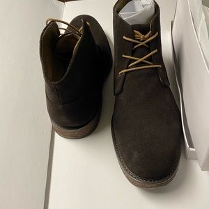 Calvin Klein mens Chukkas
